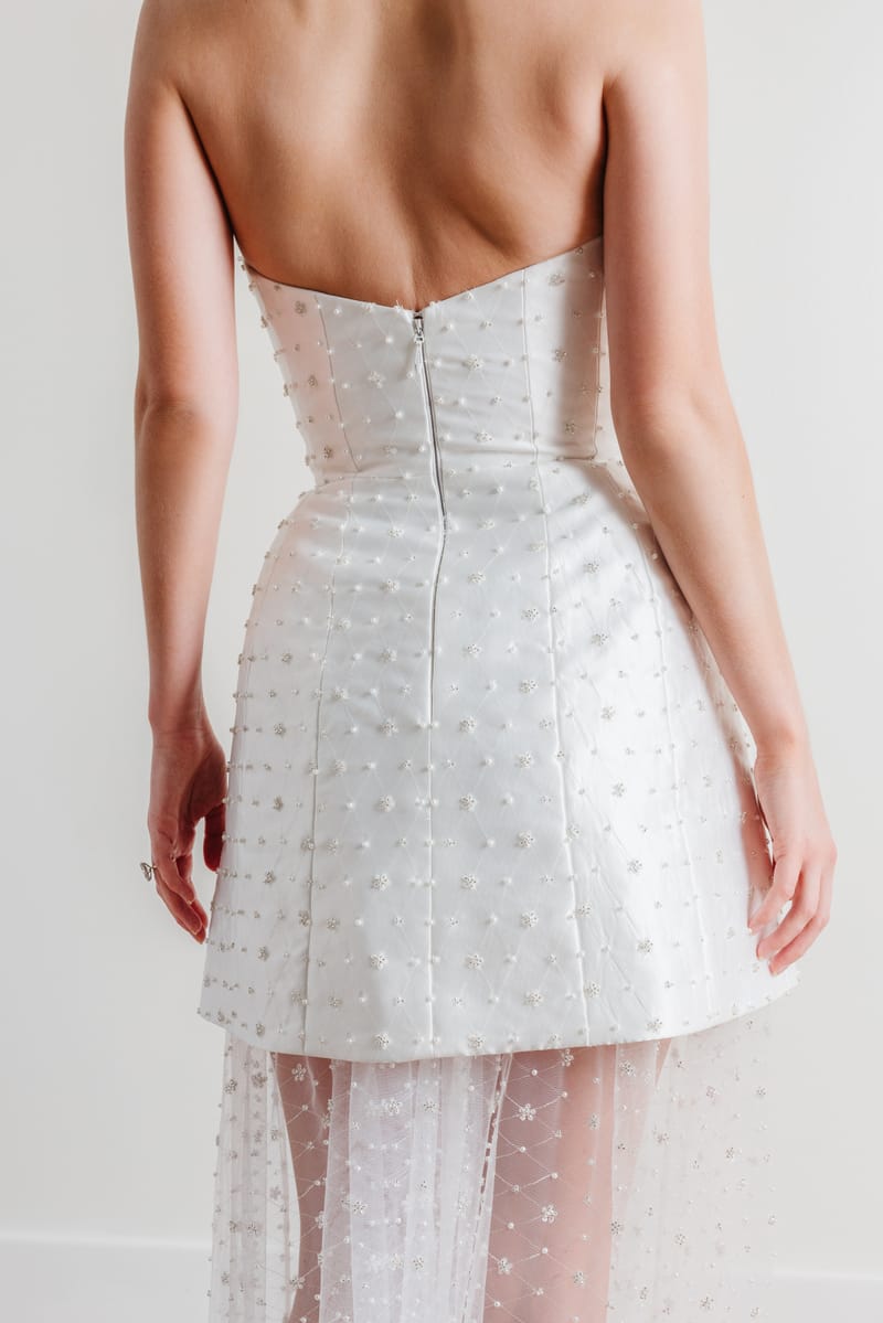 Robe de mariée deux en un, courte, jupe transparente amovible — Gabriel par Watters Designs, vue 2, showroom MADAMOON Paris 10e