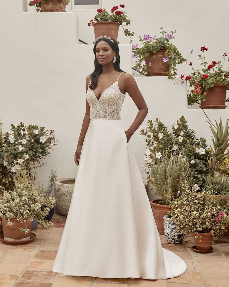 Robe de mariée princesse, bustier et tulle, pièce de caractère — Emerald par Casablanca Bridal, showroom MADAMOON Paris 10e